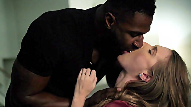 BLACKEDRAW Wife Calls For BBC As Soon As Husband Is Gone