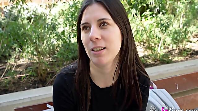 Tall Babe Mia Gallardo Wants To Enjoy A Hardcore Anal For Us!!