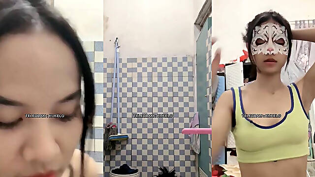 Dijamin Asyik Mandi Bareng Kak BebyBella(2K) - Pov