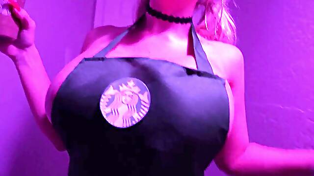 STARBUCKS BIMBO EMPLOYEE Gets SCREWED DURING SHIFT