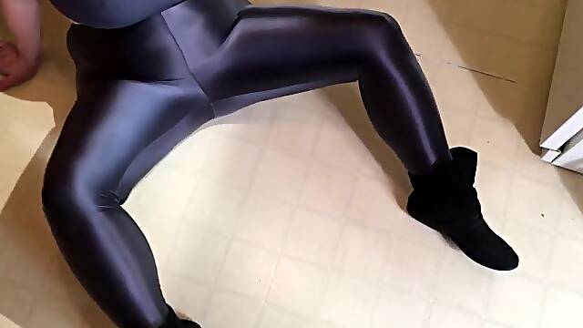 Spandex Cutie - Spandex Mother Id Like To Fuck seduces sons ally