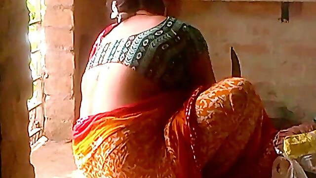 Nadan Jaiye ni Desi indian gal supah audio history