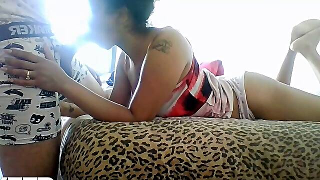 GILF MATURE old BLOWJOB EBONY BROWN SKIN BLACK FEM slum apartment