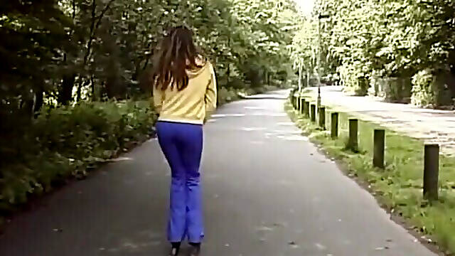 Gal Caught in Piss Pants